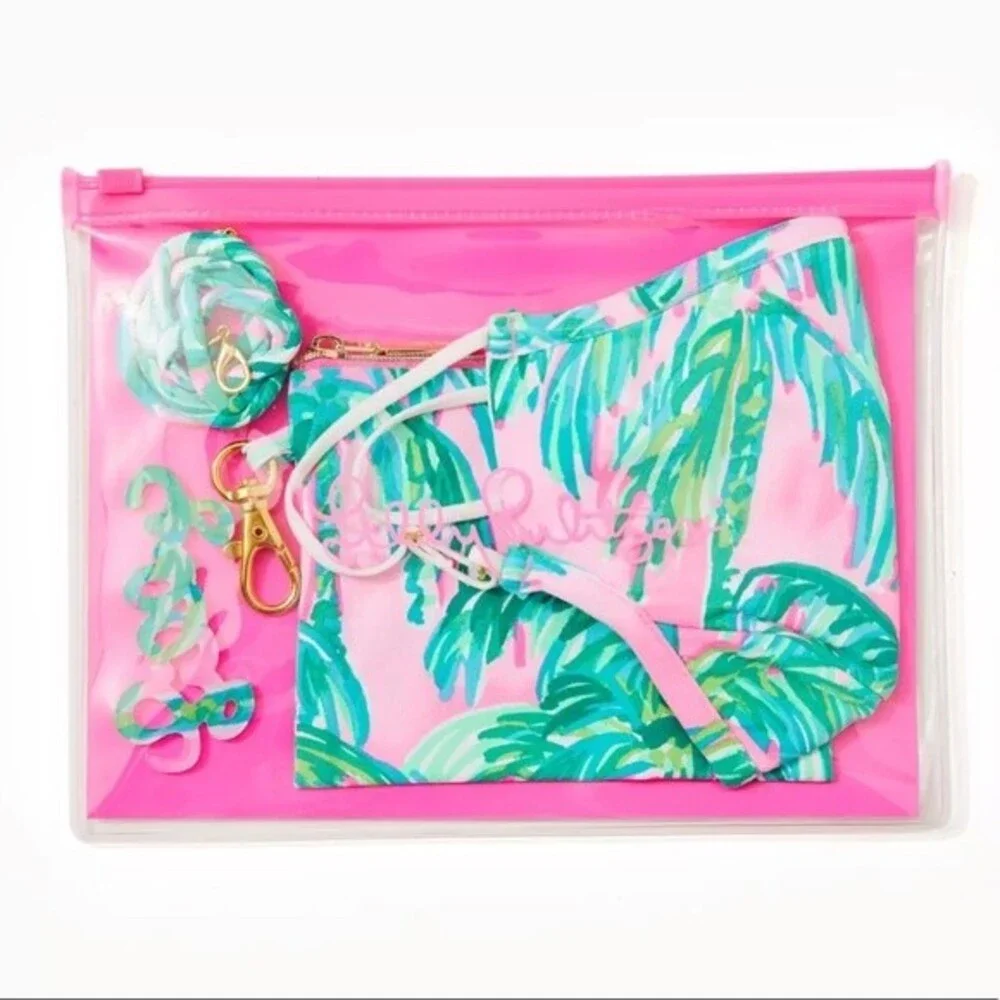 Lilly Pulitzer Adult On The Go Face Mask Set Pouch, Lanyard, Extender Pink
